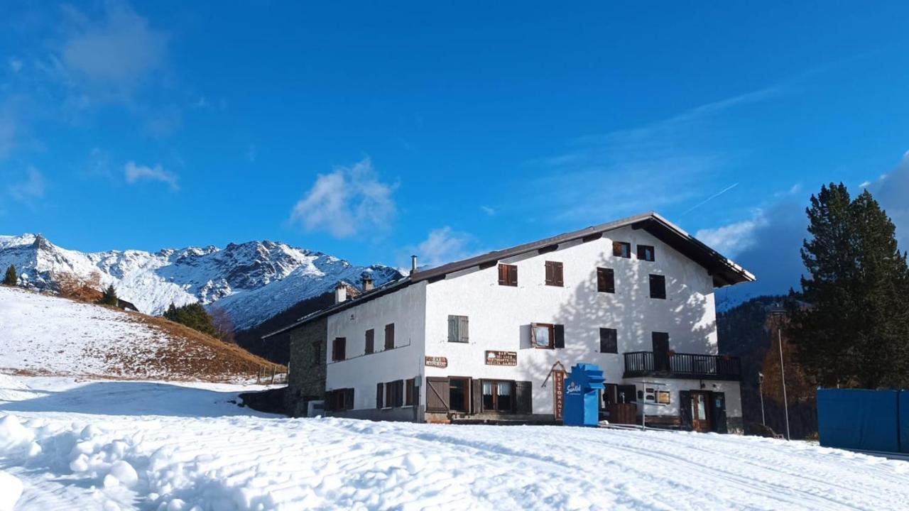 Locanda Ristorante Bar Del Lago Chamois Buitenkant foto